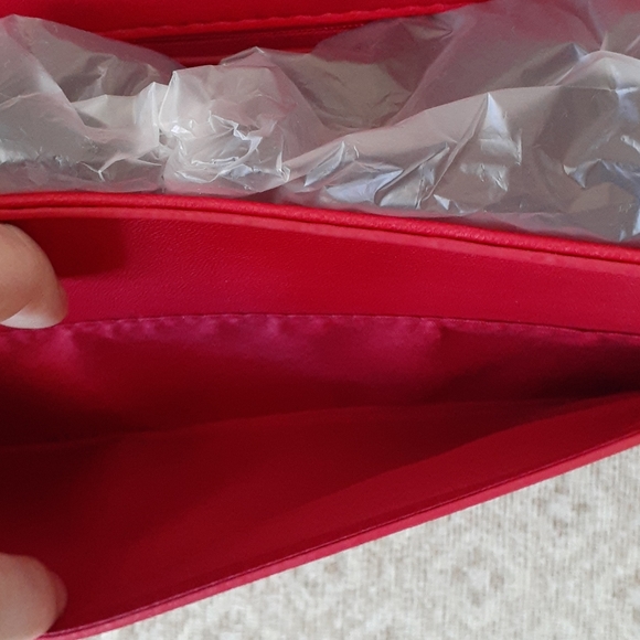 Rare Red and Gold Badgley Mischka Handbag (1) - Picture 12 of 12